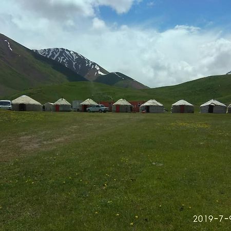 מלון Kara-Kavak Pamir Nomad Yurt Camp מראה חיצוני תמונה