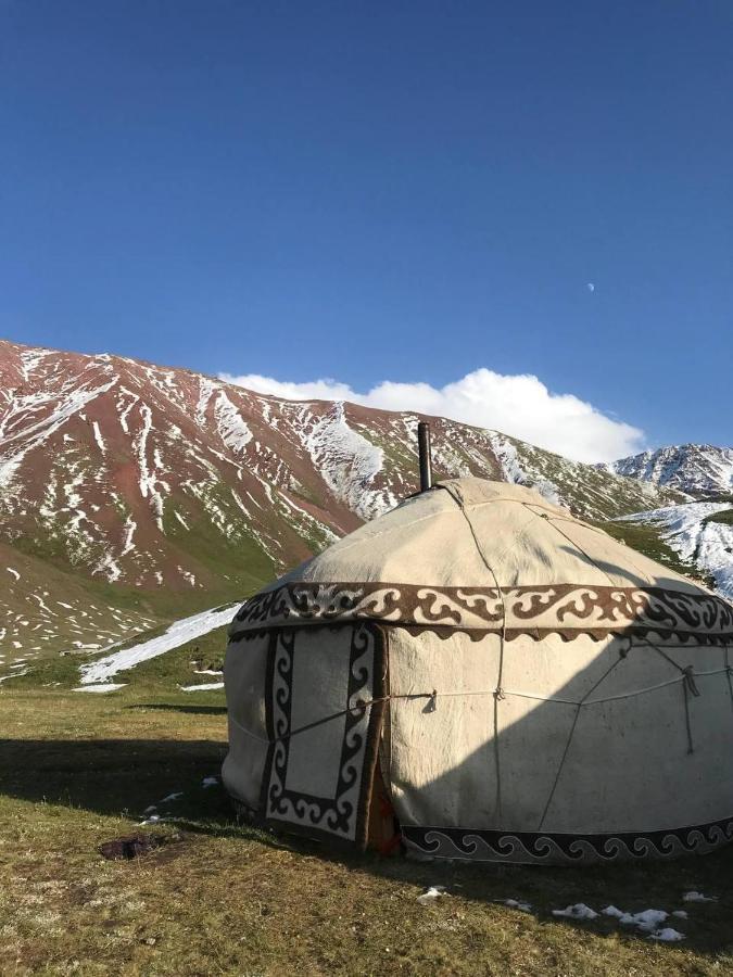 מלון Kara-Kavak Pamir Nomad Yurt Camp מראה חיצוני תמונה